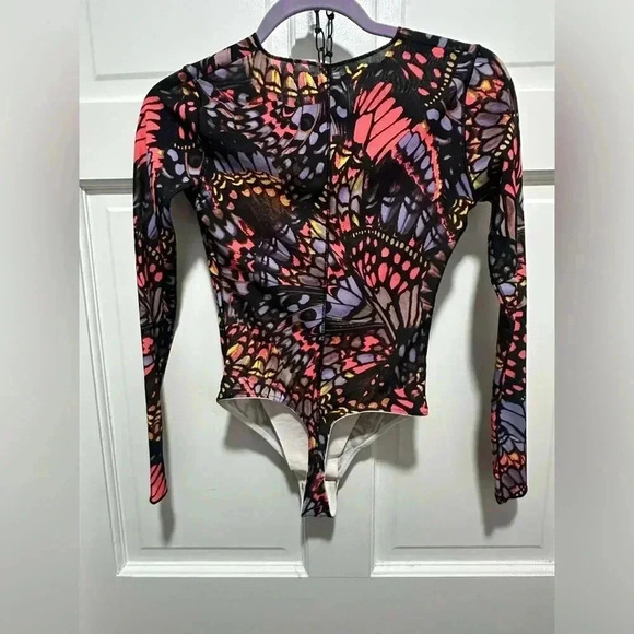 Yitty Mesh Me Smoothing Sleeved Thong Bodysuit XS NWT Butterfly Print New - Picture 3 of 4